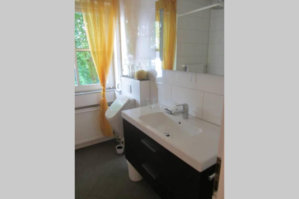 Grosse Wohnung 20 Km Von Koeln Bis Zu 17 Personen Rösrath Extérieur photo
